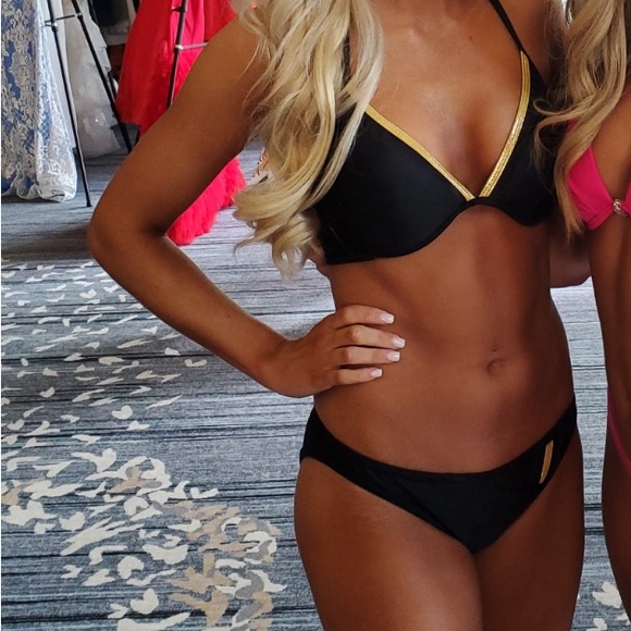 Kandice Pelletier Pageant Swimsuit - Picture 2 of 4